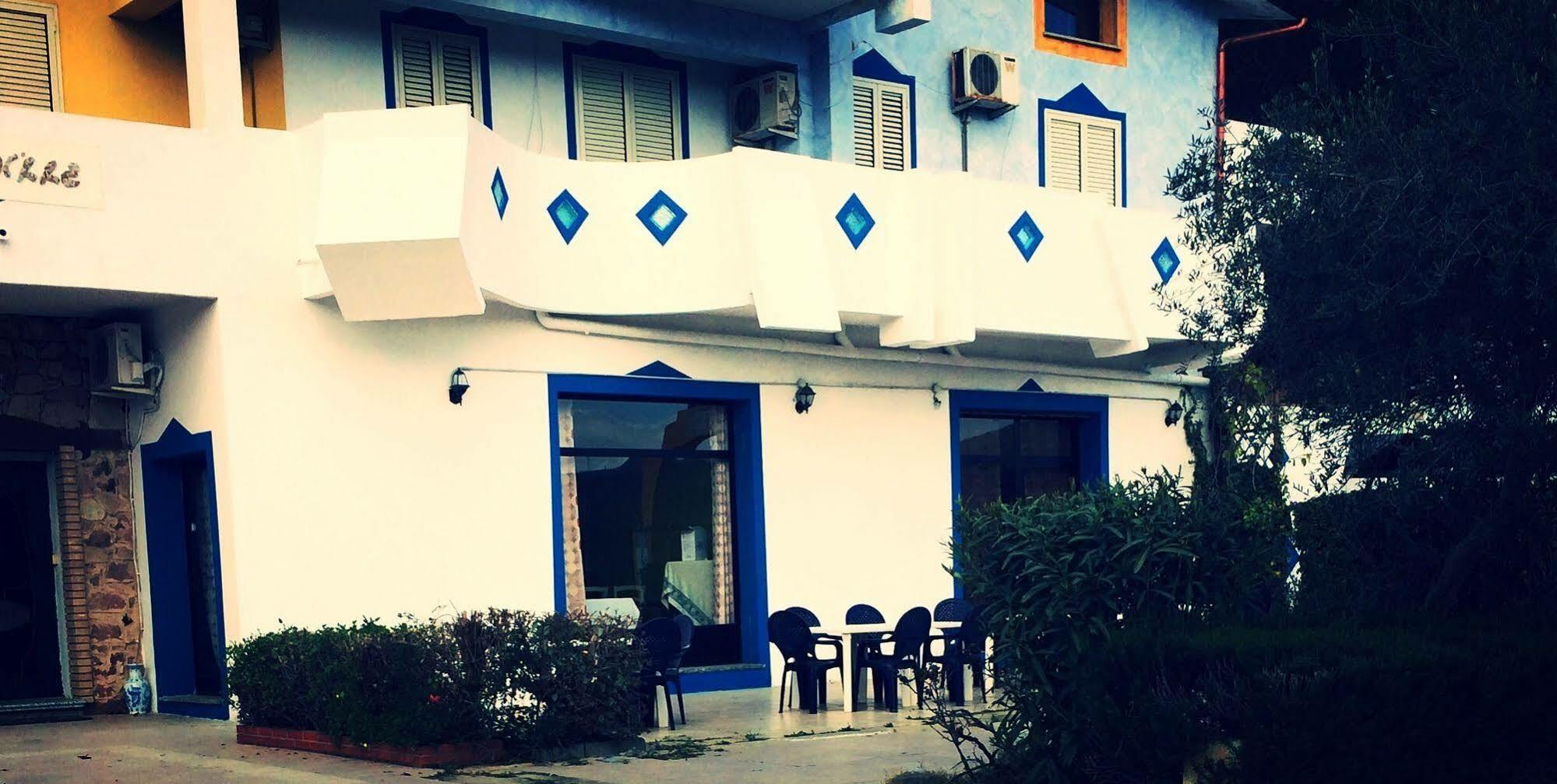 En Ville Bed And Breakfast Gonnesa Εξωτερικό φωτογραφία