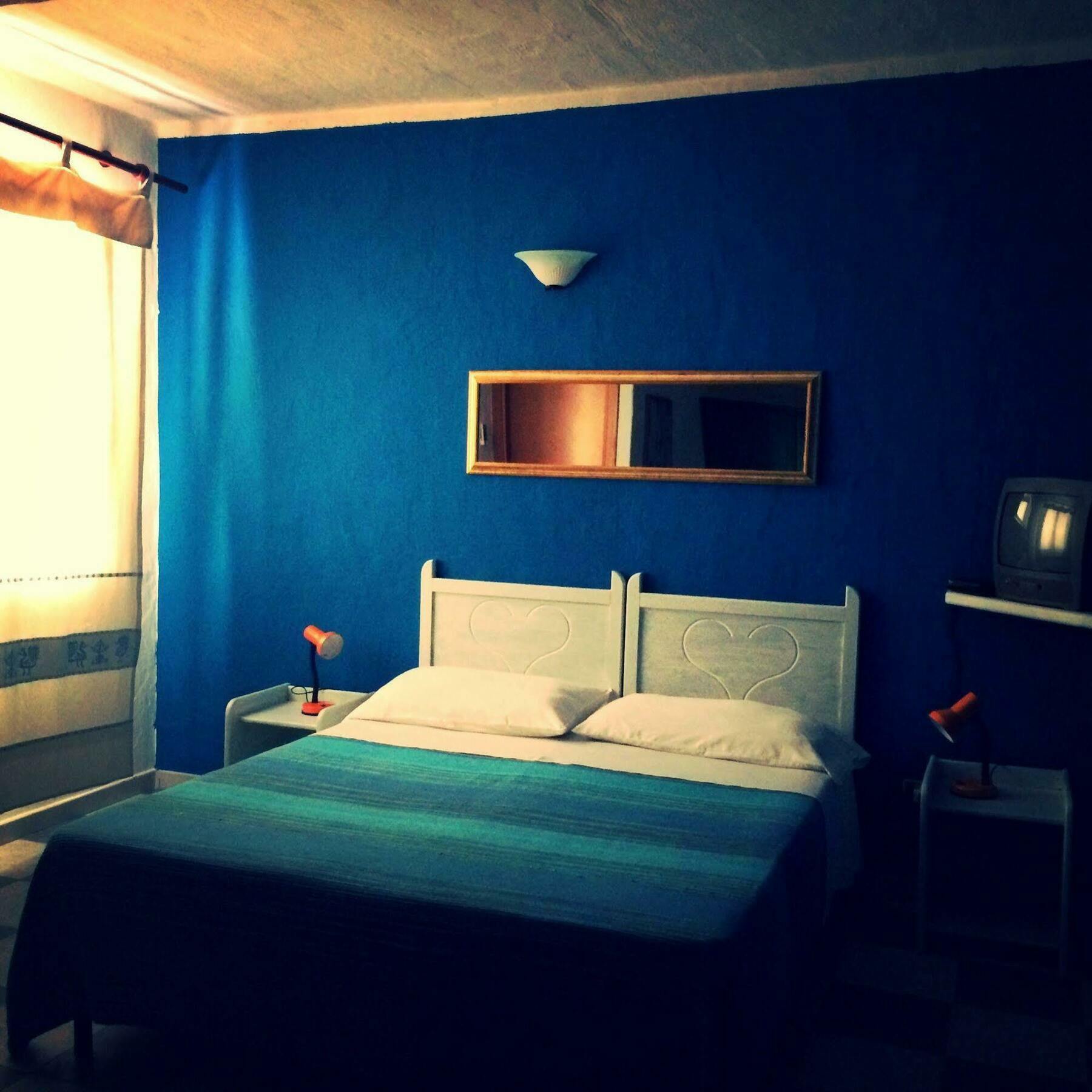 En Ville Bed And Breakfast Gonnesa Εξωτερικό φωτογραφία